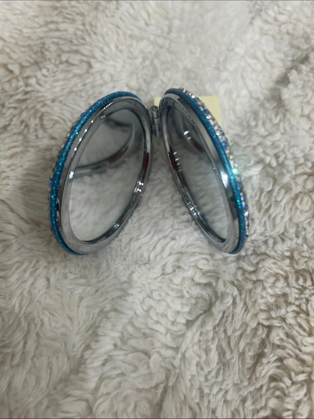 Bling Woman’s Compact